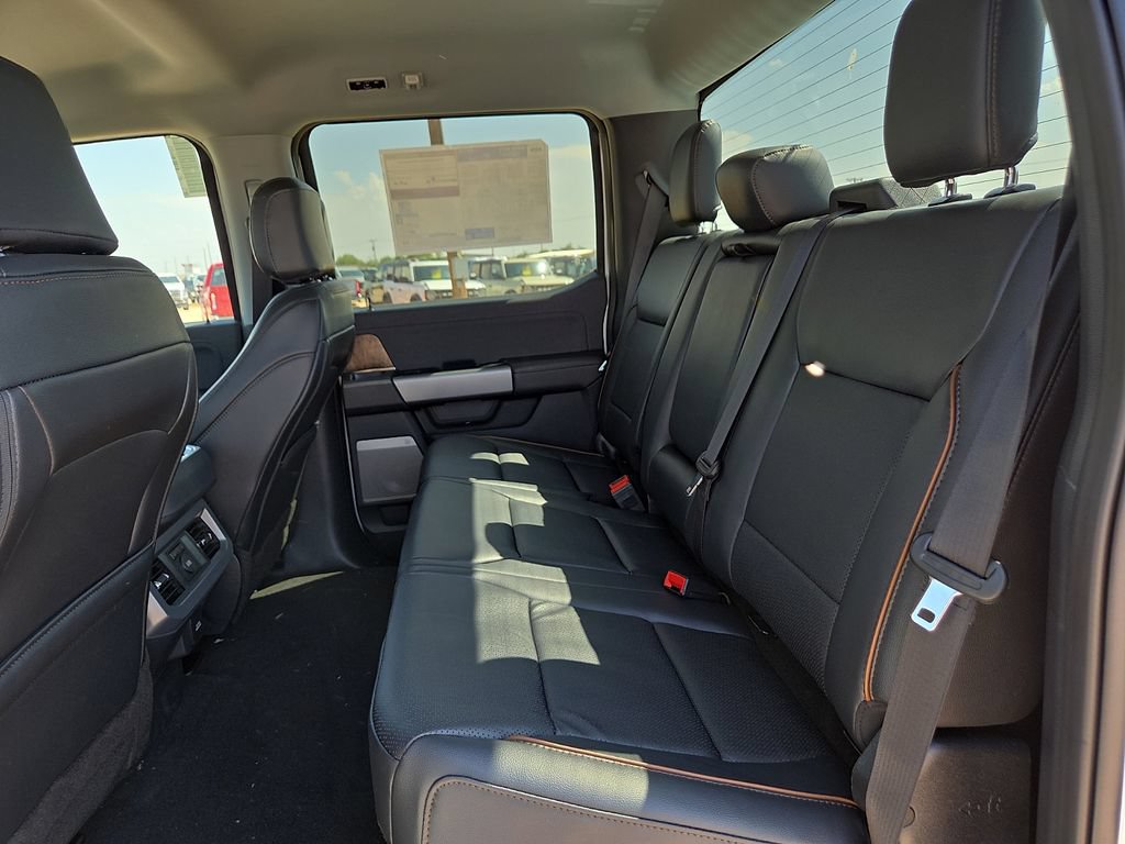 New 2026 Ford F350 Lariat w/ FX4 Off-Road Package AWD/4WD image 18