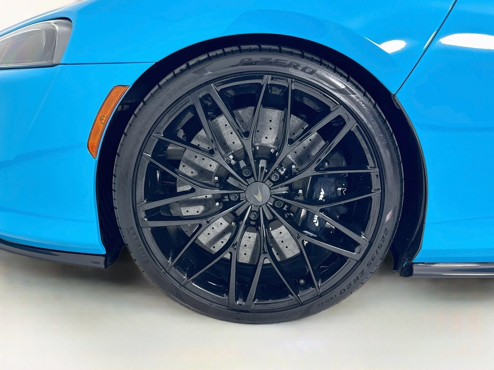 Used 2025 McLaren GTS RWD image 9