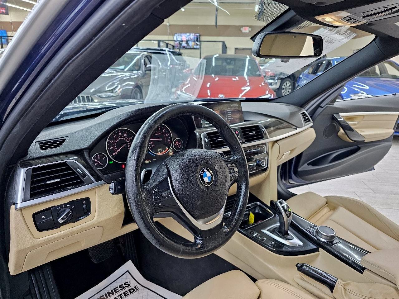Used 2017 BMW 330i xDrive Sedan AWD/4WD image 18