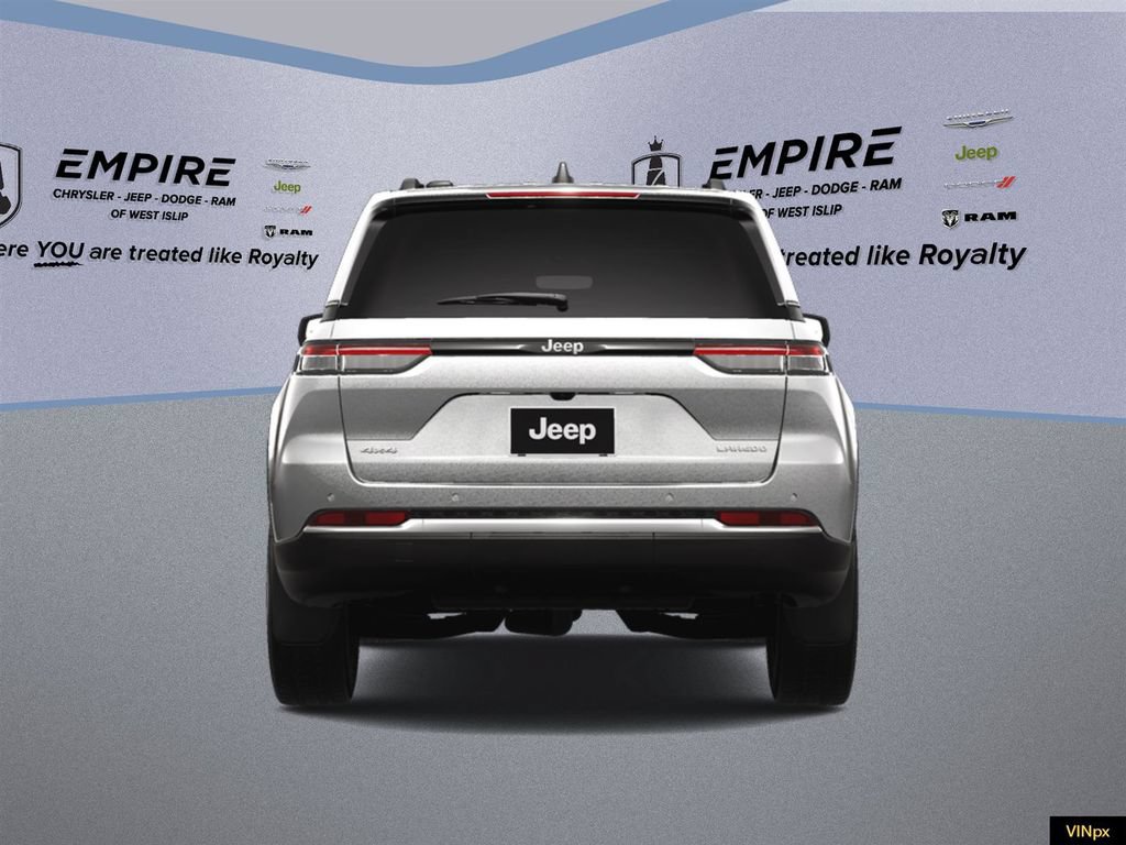 New 2025 Jeep Grand Cherokee Laredo w/ MOPAR Finishing Package AWD/4WD image 7