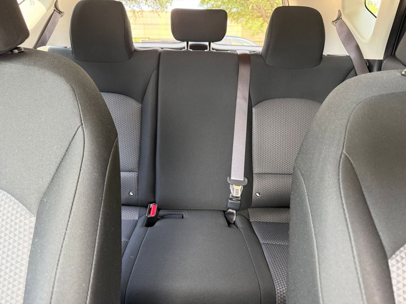 Used 2025 Kia Soul LX w/ LX Technology Package FWD image 38