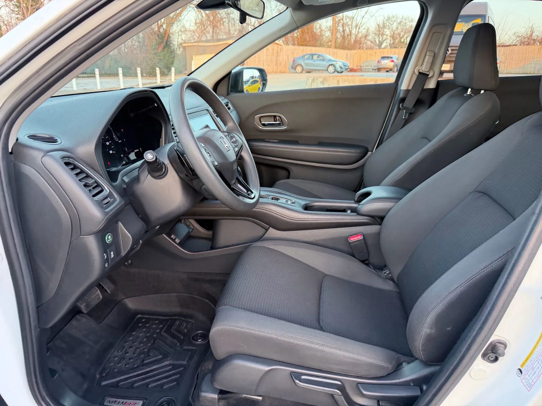 Used 2022 Honda HR-V EX image 42