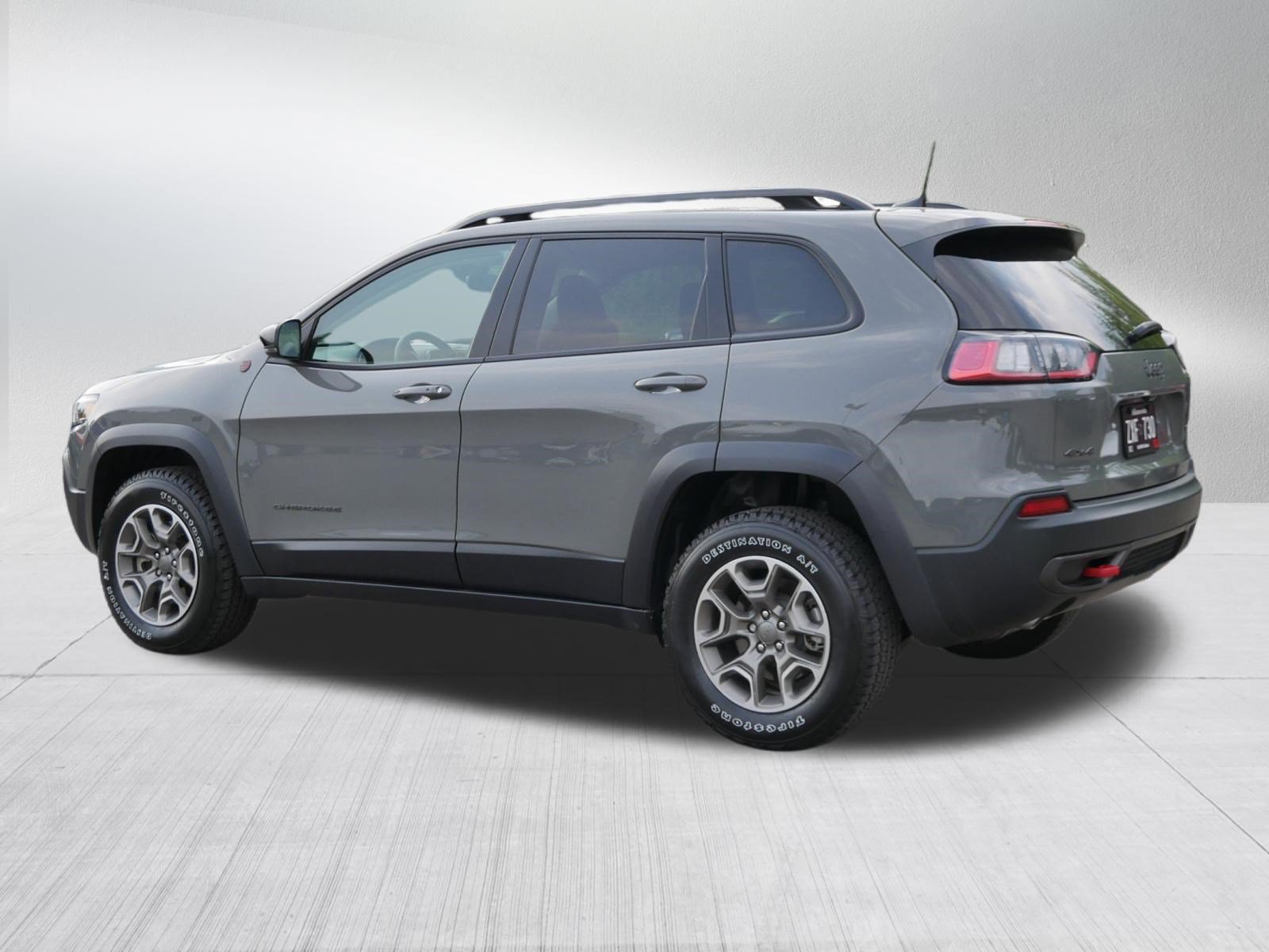 Used 2022 Jeep Cherokee Trailhawk w/ Premium Leather Package AWD/4WD image 5