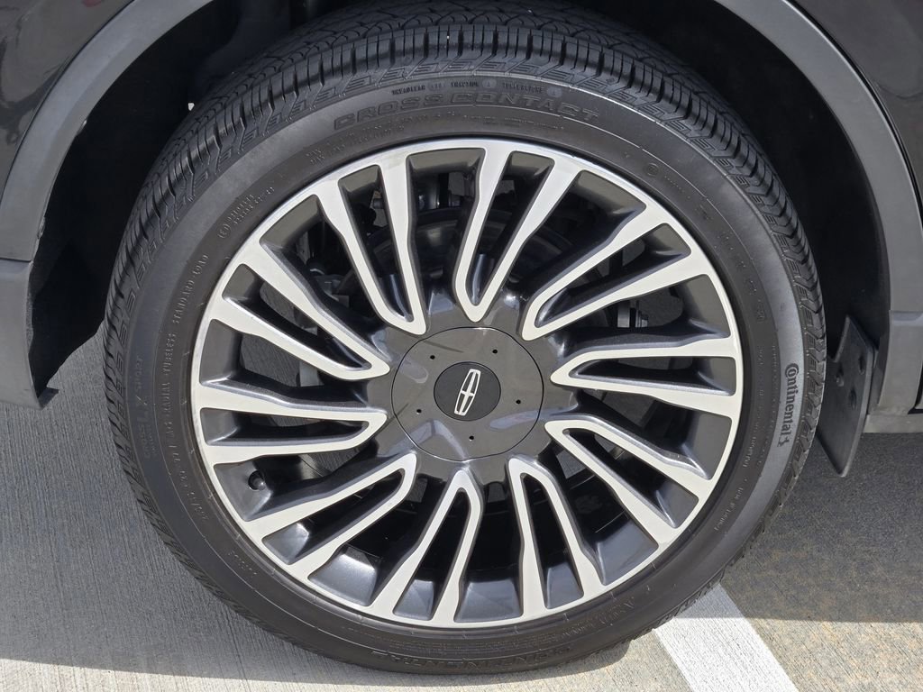 Used 2021 Lincoln Corsair Reserve w/ Elements Package image 10