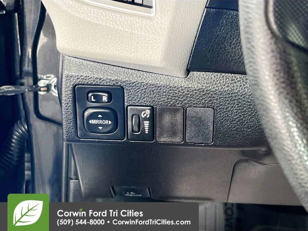 Used 2015 Toyota Corolla LE w/ Protection Package image 19