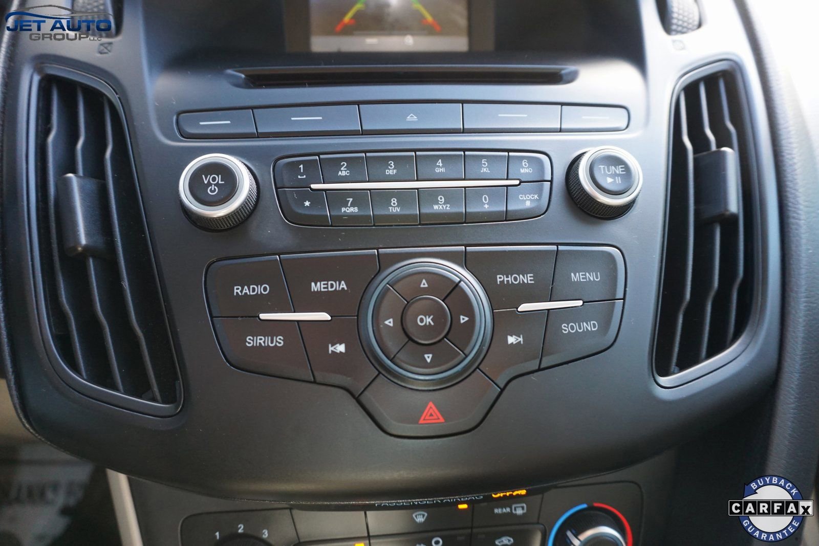 Used 2017 Ford Focus SE image 30