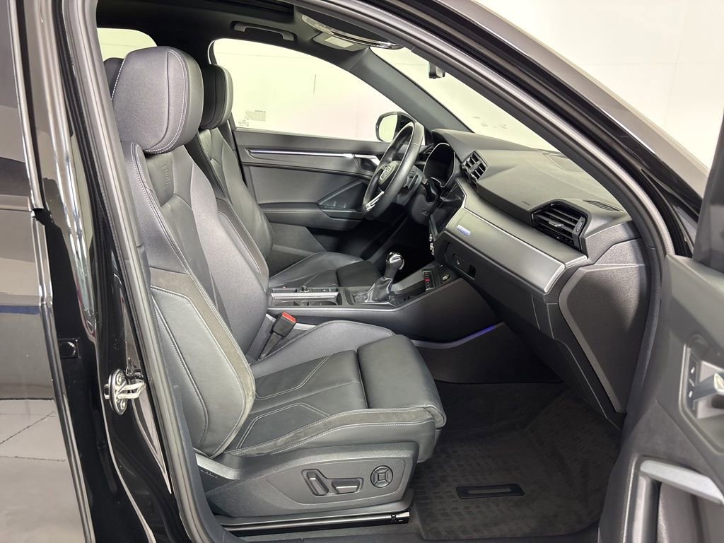 Used 2021 Audi Q3 2.0T Premium Plus w/ Premium Plus Package image 12
