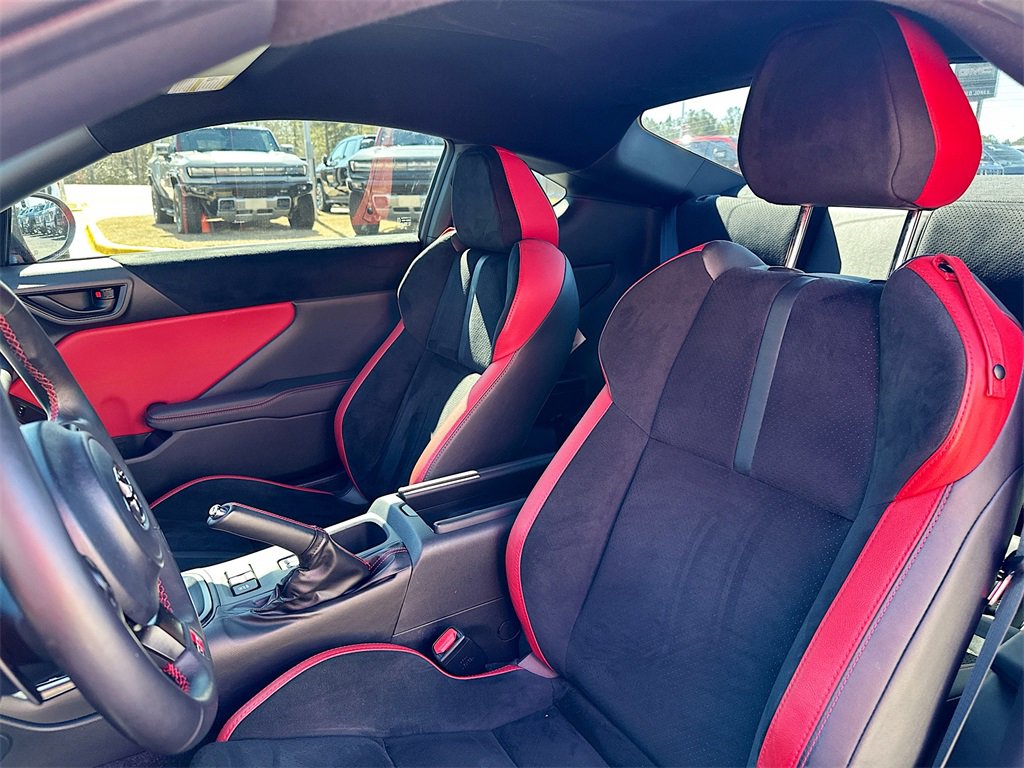 Used 2024 Toyota GR86 TRUENO Edition image 7