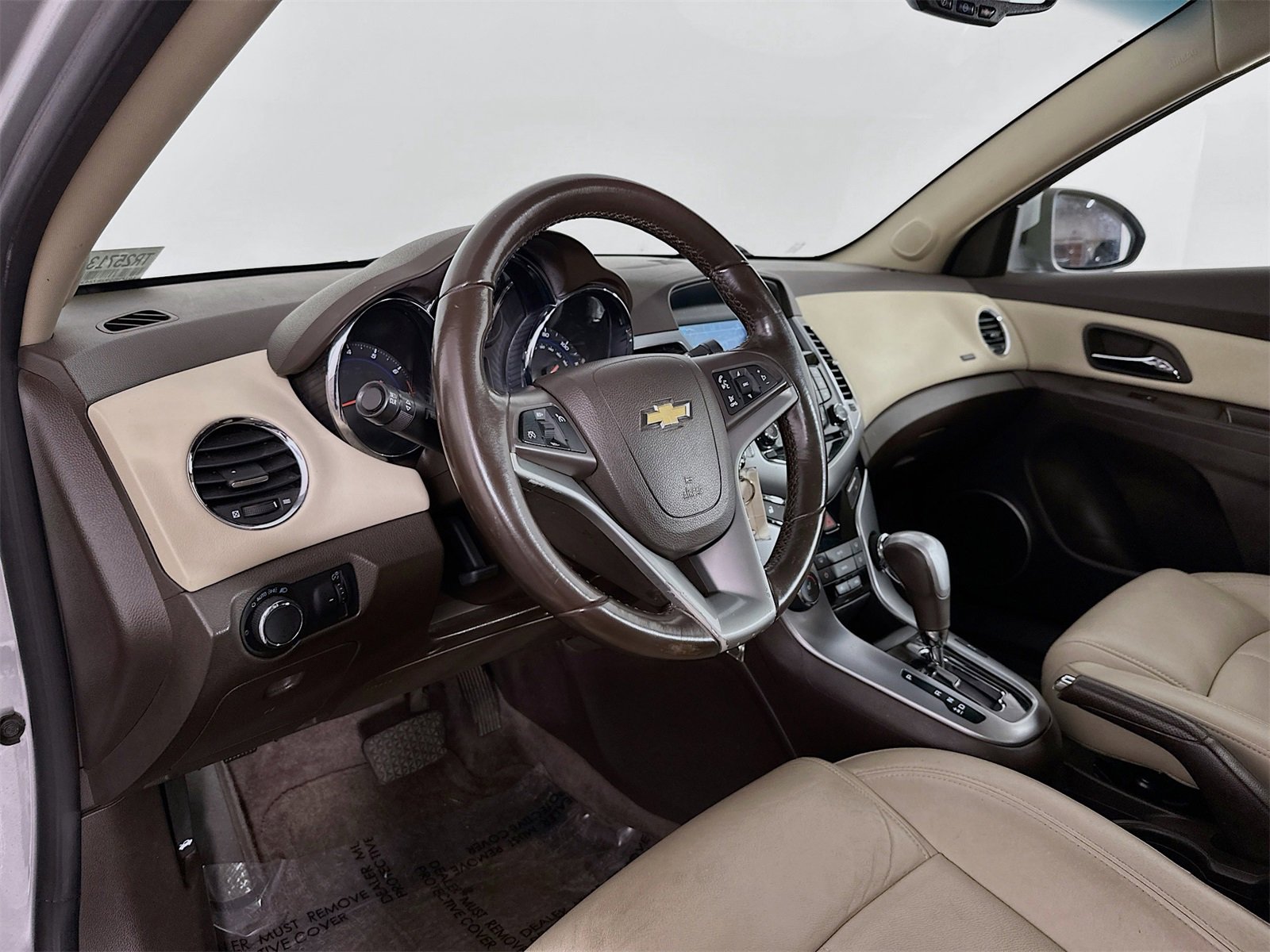 Used 2011 Chevrolet Cruze LTZ image 10