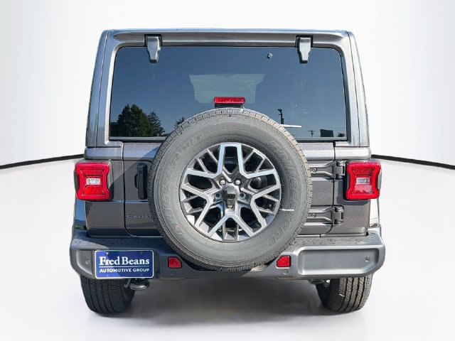 New 2026 Jeep Wrangler Unlimited Sahara AWD/4WD image 6