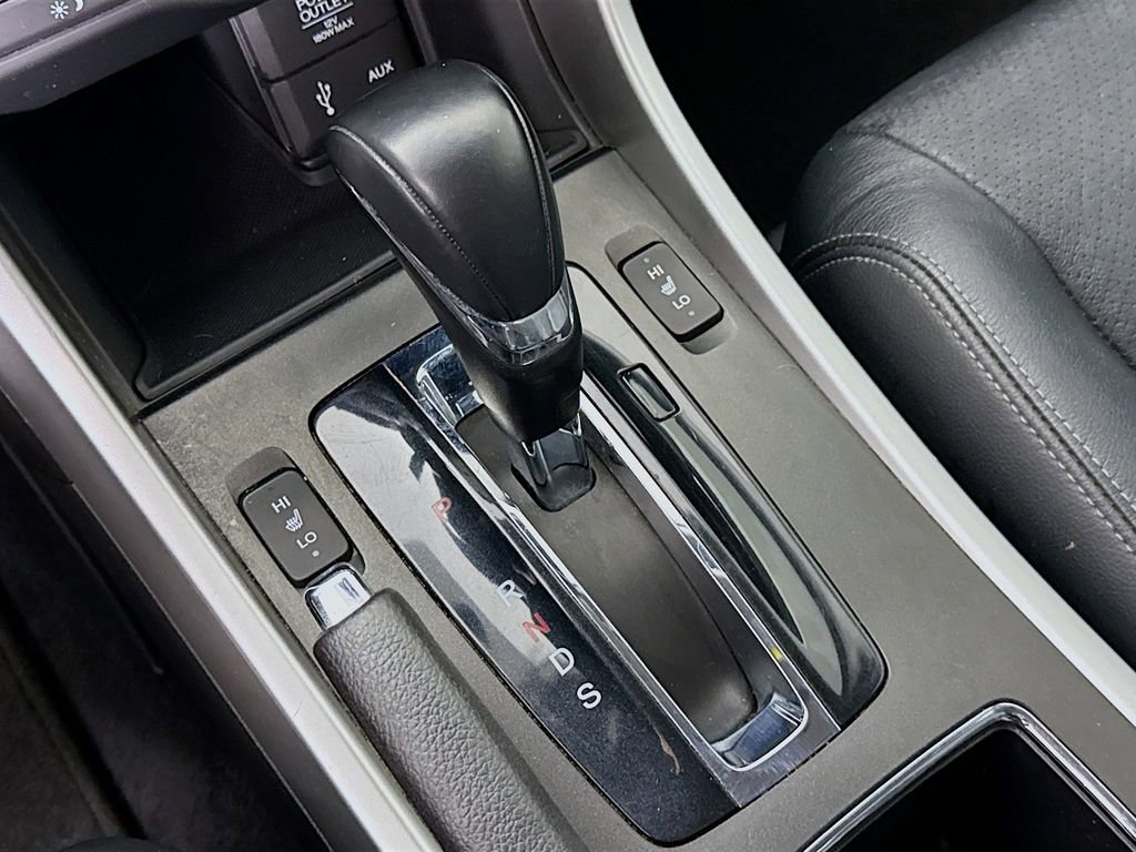 Used 2015 Honda Accord Touring image 19