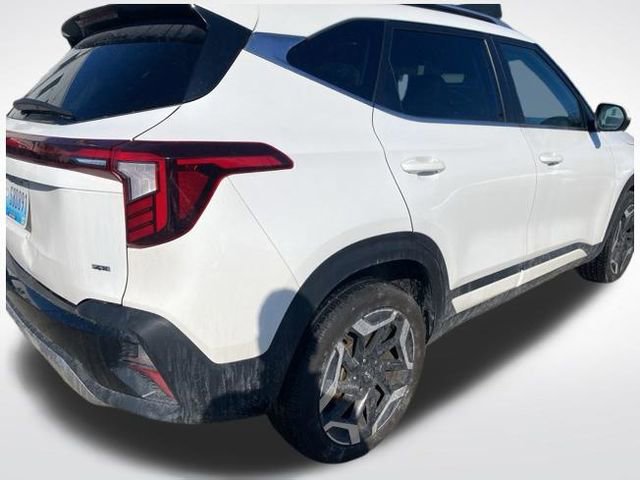 Used 2024 Kia Seltos SX w/ SX Sunroof Package image 35