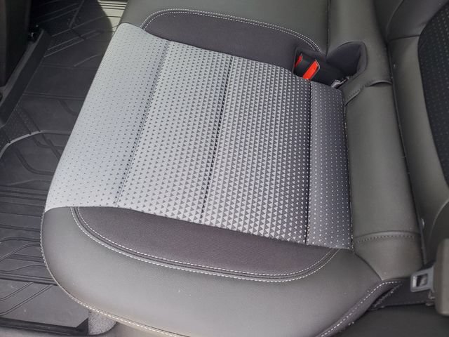 New 2026 Chevrolet Trax LT w/ Sunroof Package FWD image 15