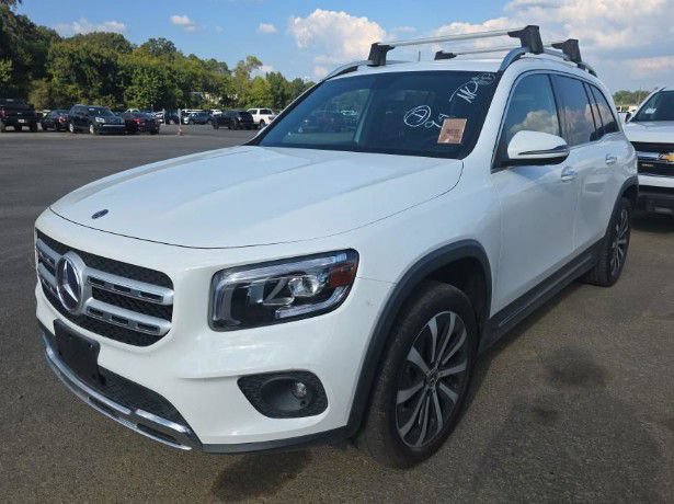 Used 2020 Mercedes-Benz GLB 250 image 1