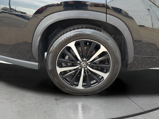 Used 2022 Toyota Highlander XSE AWD/4WD image 30