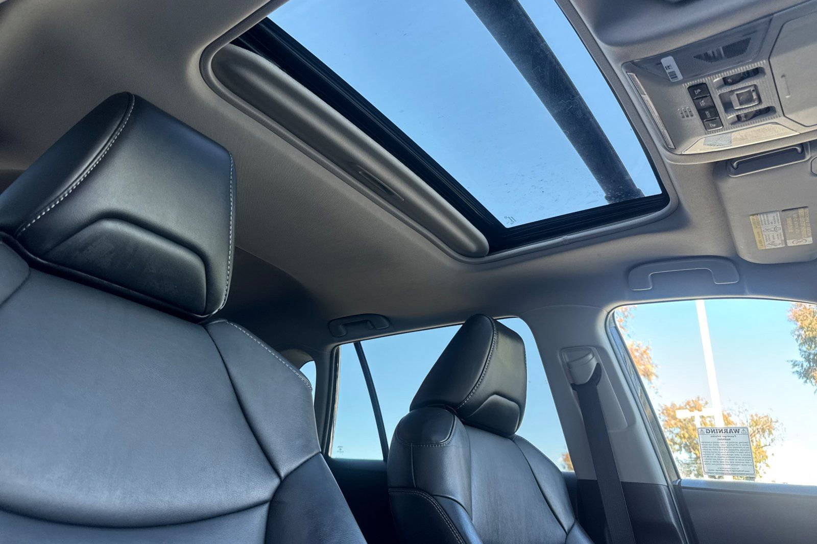 Used 2021 Toyota RAV4 XLE Premium w/ Carpet Mat Package (TMS) image 18