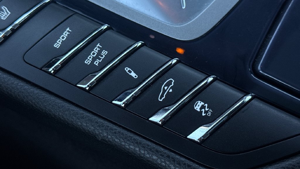 Used 2012 Porsche Panamera 4S image 35