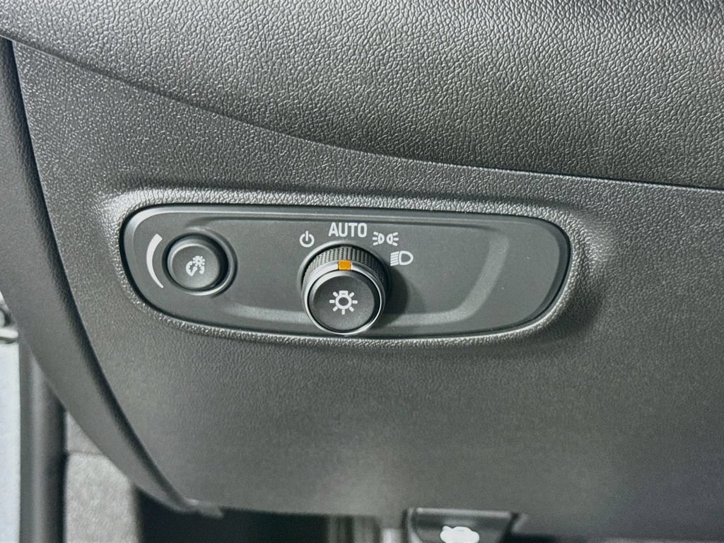 Used 2024 Chevrolet Equinox RS AWD/4WD image 20