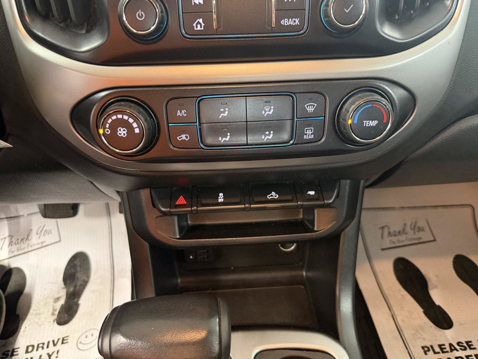 Used 2021 Chevrolet Colorado LT w/ LT Convenience Package AWD/4WD image 17