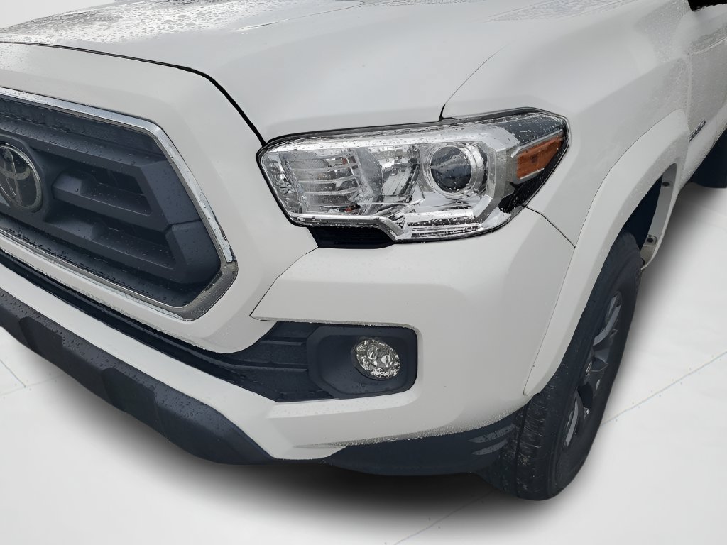 Used 2023 Toyota Tacoma SR5 RWD image 25