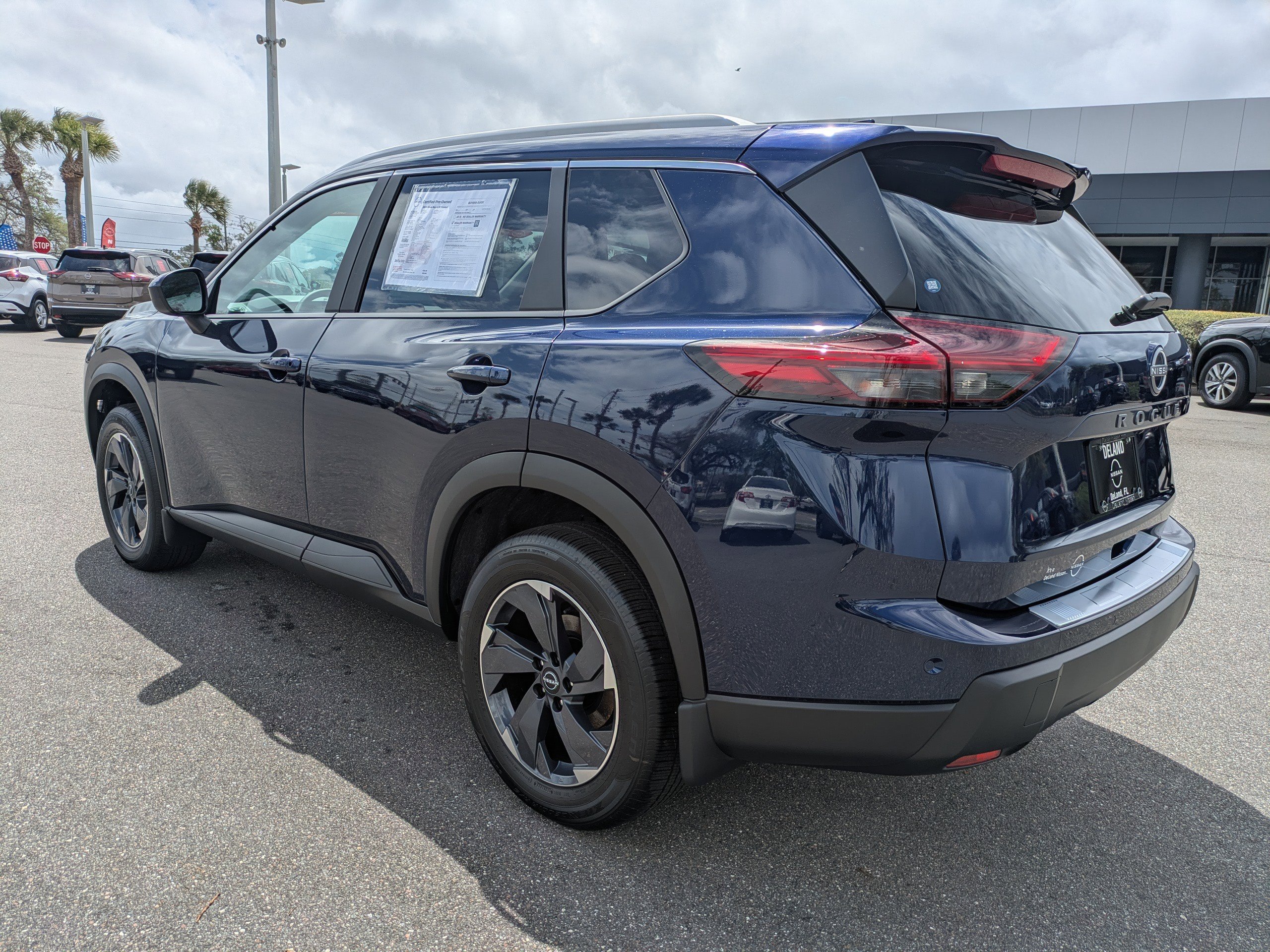 Certified 2026 Nissan Rogue SV w/ SV Premium Package FWD image 6