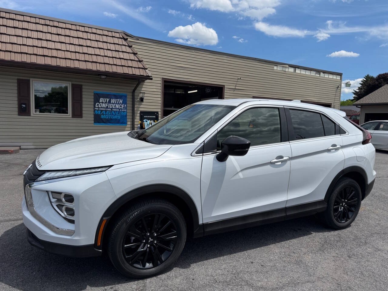 Used 2023 Mitsubishi Eclipse Cross LE