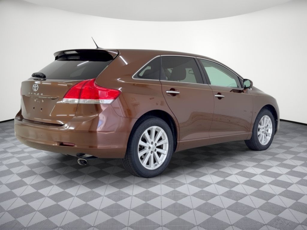 Used 2010 Toyota Venza w/ Convenience Pkg FWD image 9