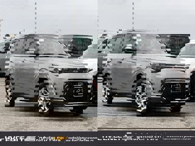 Used 2023 Kia Soul LX w/ Option Group 015 image 2