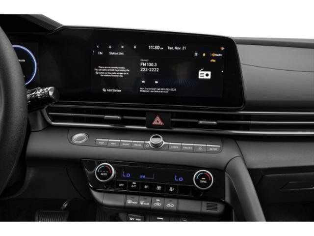 Used 2024 Hyundai Elantra SEL FWD image 13