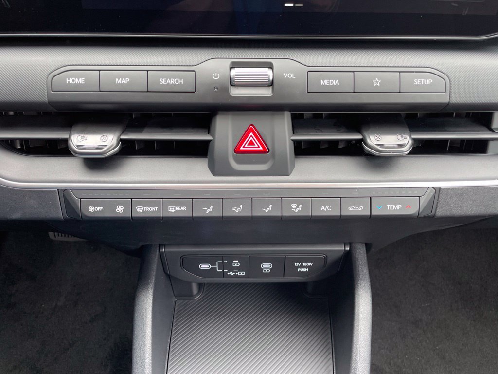 New 2026 Kia K4 FWD image 21