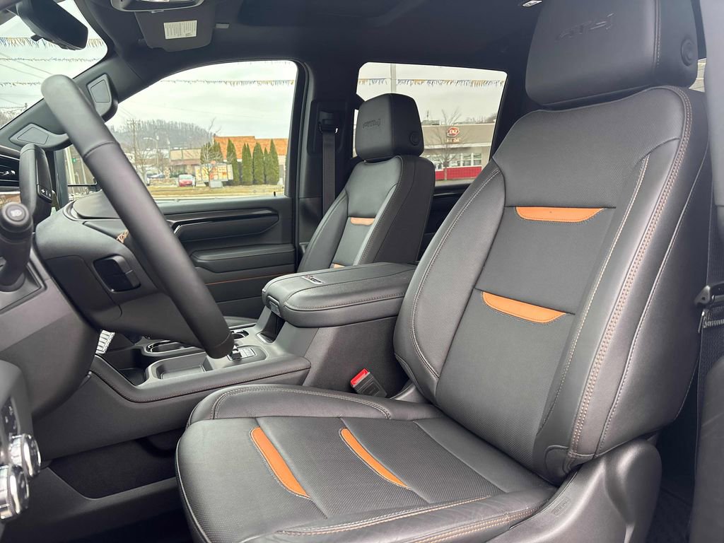 Used 2025 GMC Sierra 2500 AT4 w/ AT4 Premium Plus Package image 15