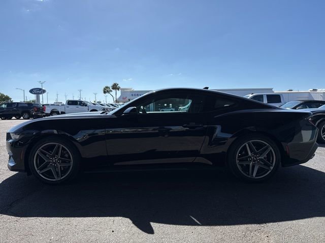 Used 2024 Ford Mustang Coupe image 2