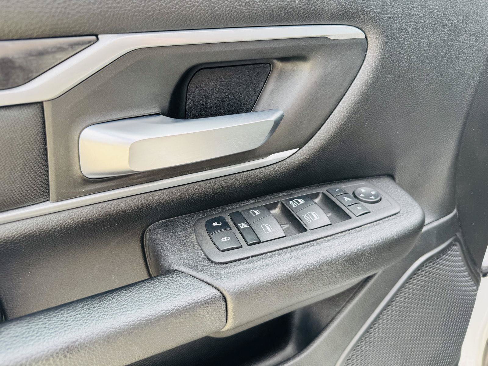 Used 2023 RAM 1500 Big Horn AWD/4WD image 13