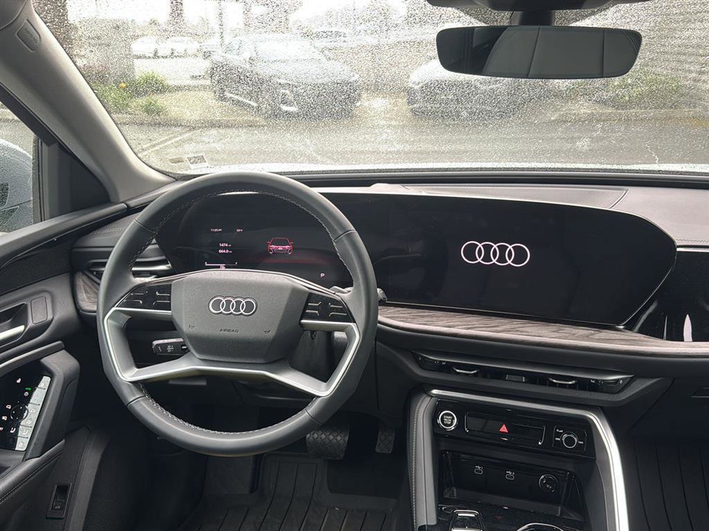 Used 2025 Audi Q5 Premium w/ Convenience Package image 10