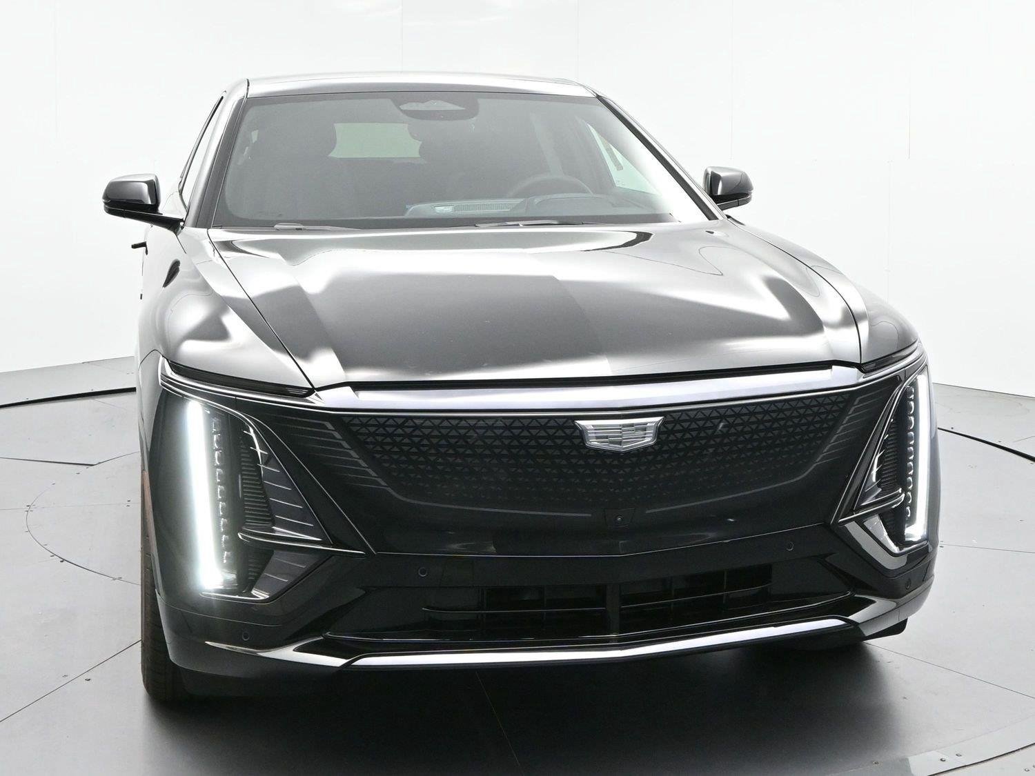New 2027 Cadillac Lyriq Signature Sport AWD/4WD image 6