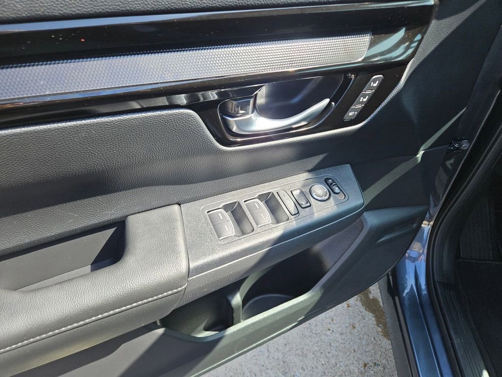 Used 2025 Honda CR-V EX-L image 15