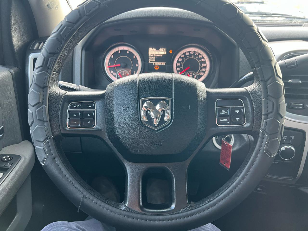 Used 2017 RAM 2500 SLT w/ Protection Group AWD/4WD image 18
