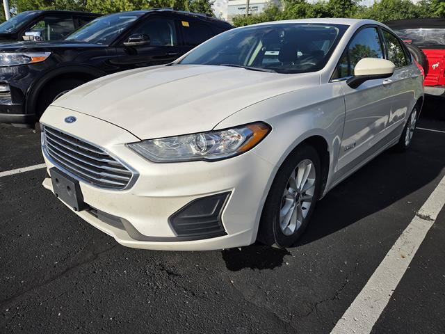 Used 2019 Ford Fusion SE FWD image 1