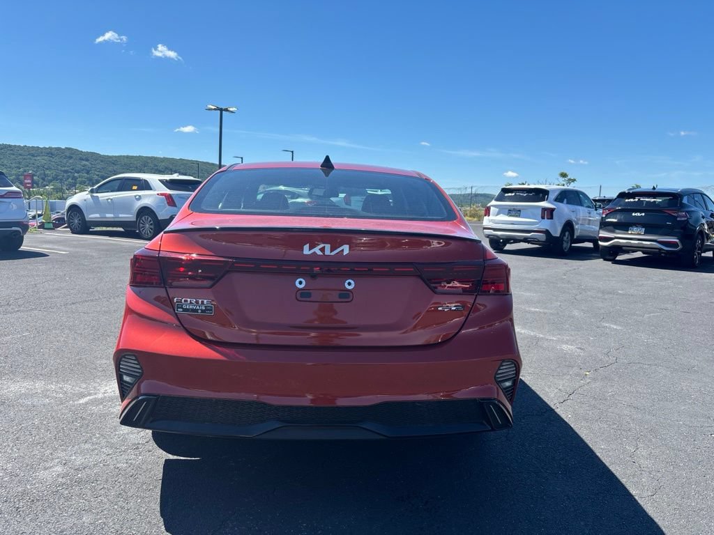 Certified 2023 Kia Forte GT-Line w/ GT-Line Technology Package FWD image 4