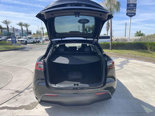 Used 2023 Tesla Model Y Long Range image 27