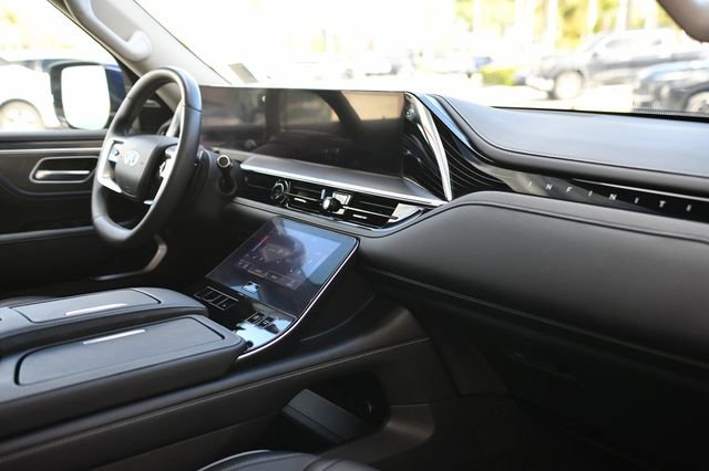 Used 2025 INFINITI QX80 Luxe image 36