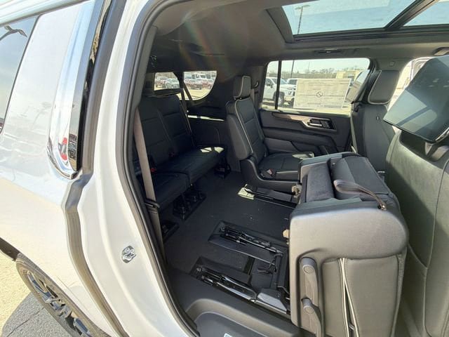New 2026 GMC Yukon XL Elevation w/ Elevation Premium Package AWD/4WD image 26