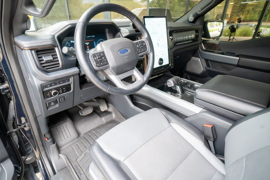 Used 2023 Ford F150 Lightning Lariat AWD/4WD image 9