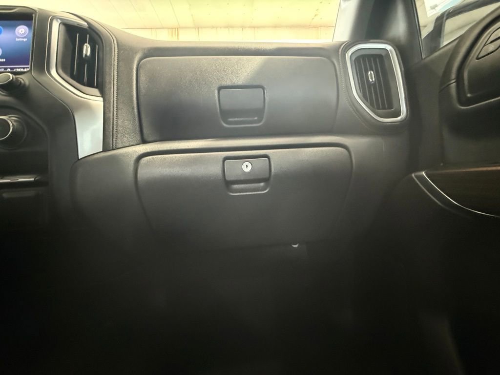 Used 2020 Chevrolet Silverado 1500 LT image 37