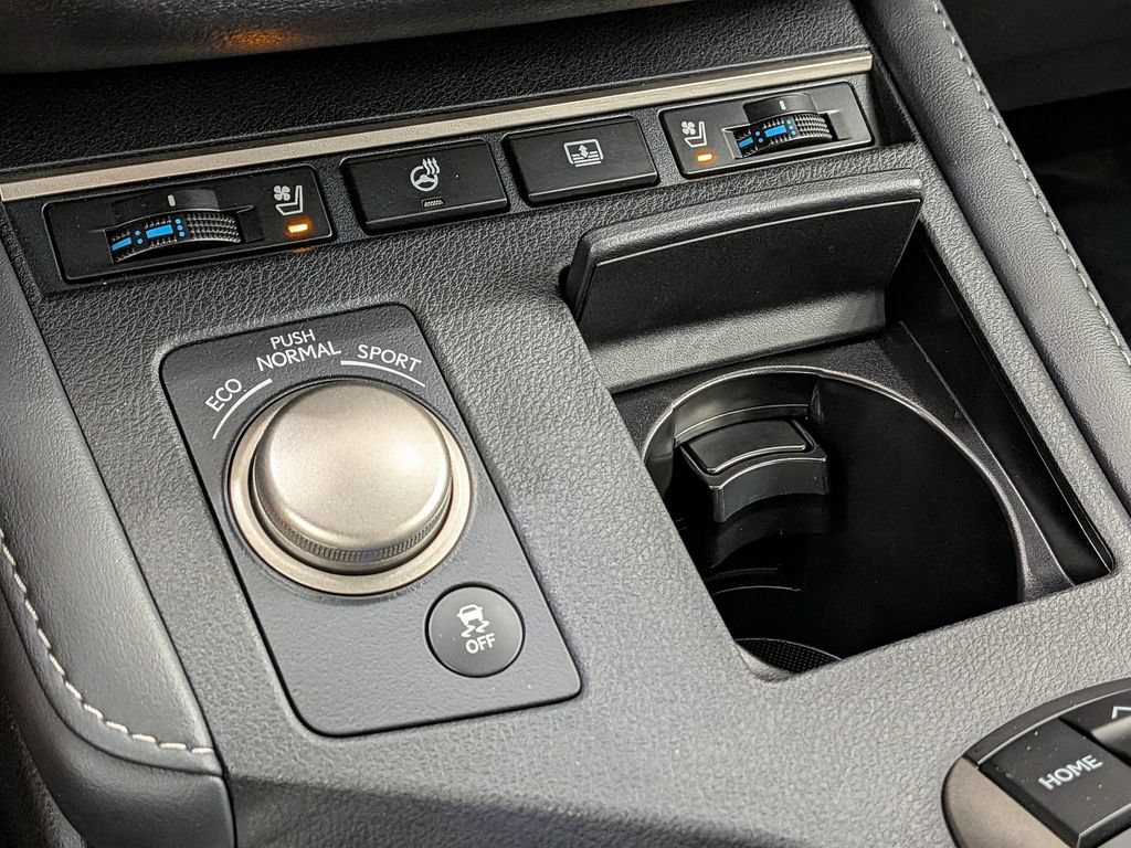 Used 2017 Lexus ES 350 w/ Luxury Package FWD image 25