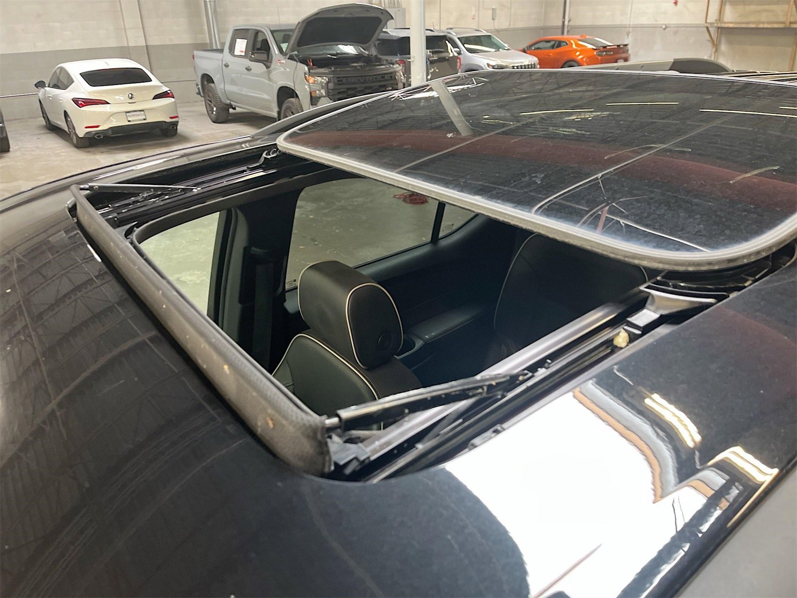 Used 2023 Chevrolet Traverse Premier w/ LPO, 'HIT The Road' Package image 23