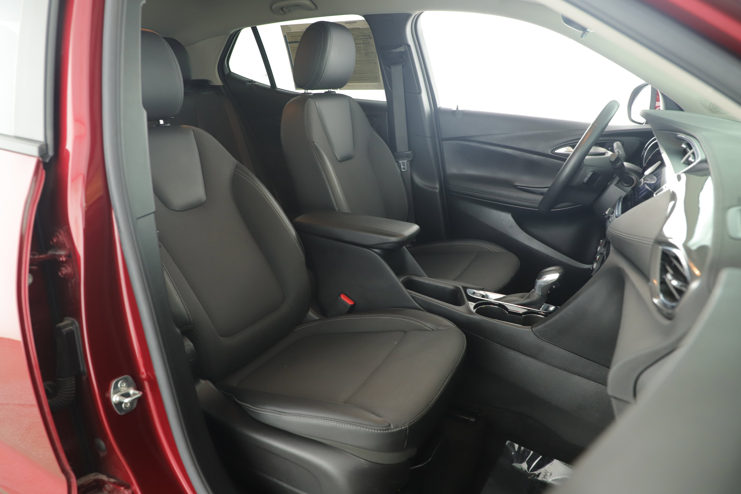 Used 2023 Buick Encore GX Select w/ Sport Touring Package image 15