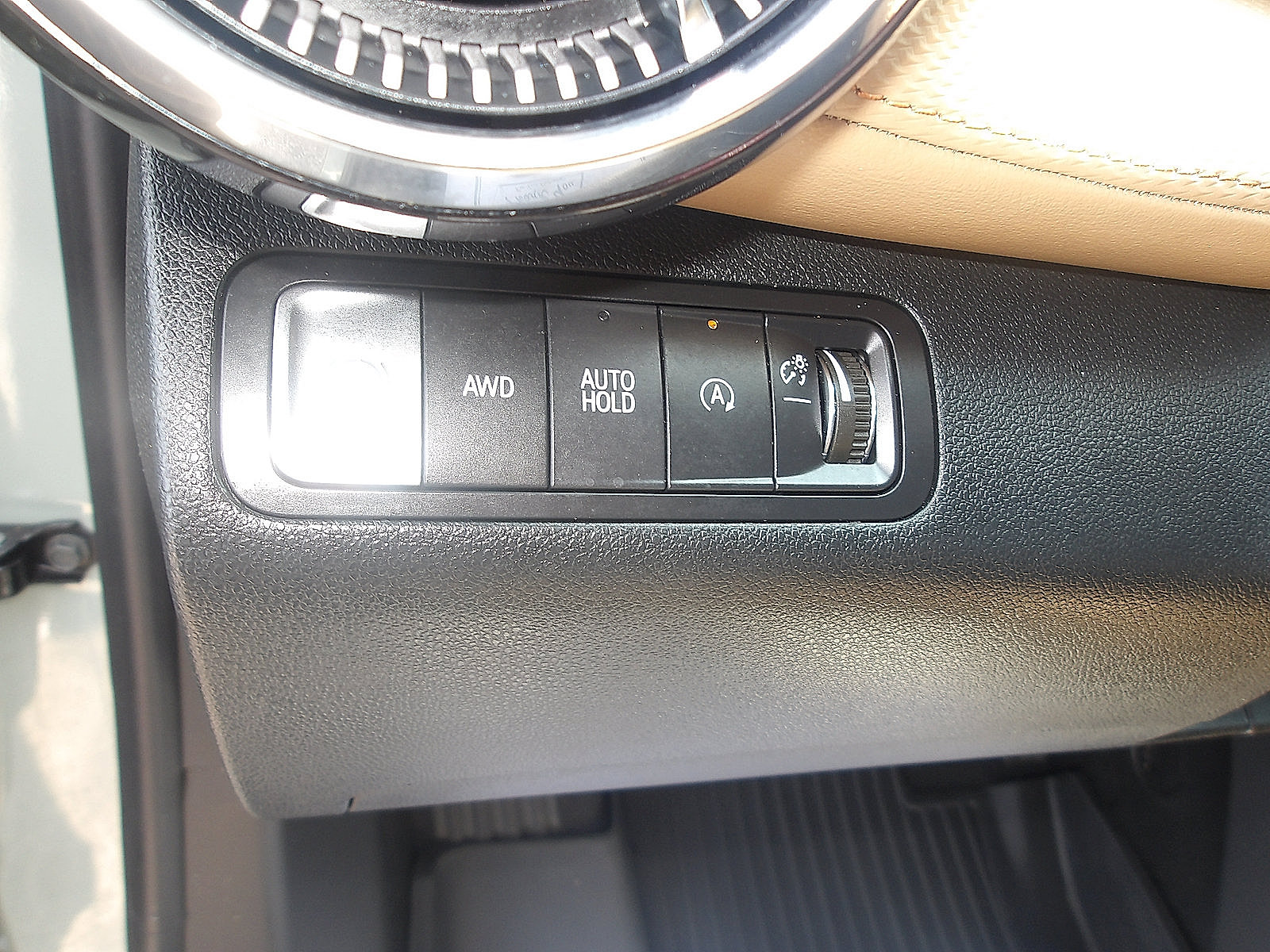 Used 2026 Chevrolet Equinox ACTIV w/ Convenience Package III AWD/4WD image 17