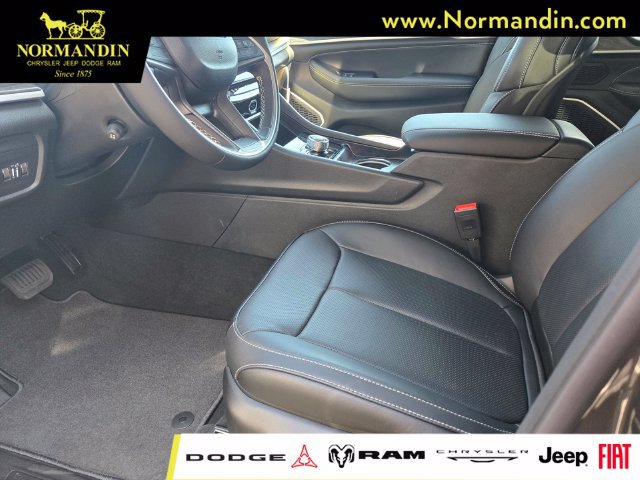 New 2026 Jeep Grand Cherokee Limited AWD/4WD image 9
