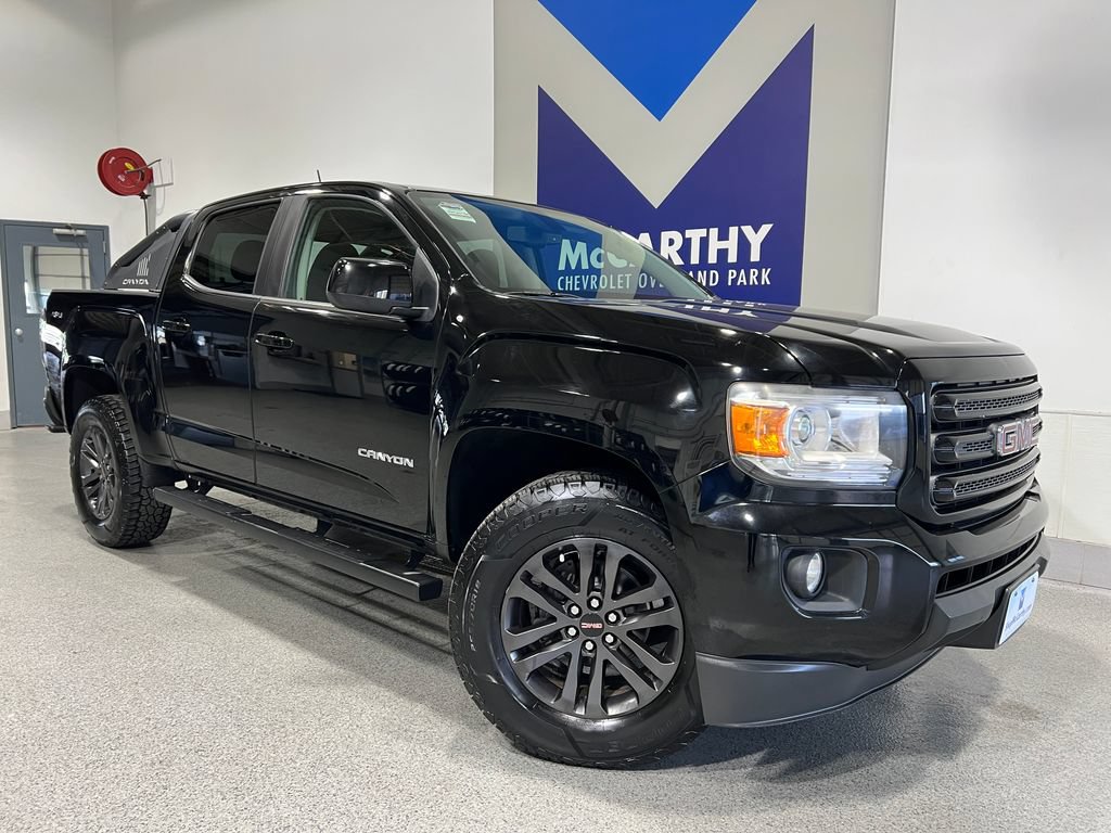 Used 2018 GMC Canyon SLE w/ Nightfall Edition AWD/4WD image 2